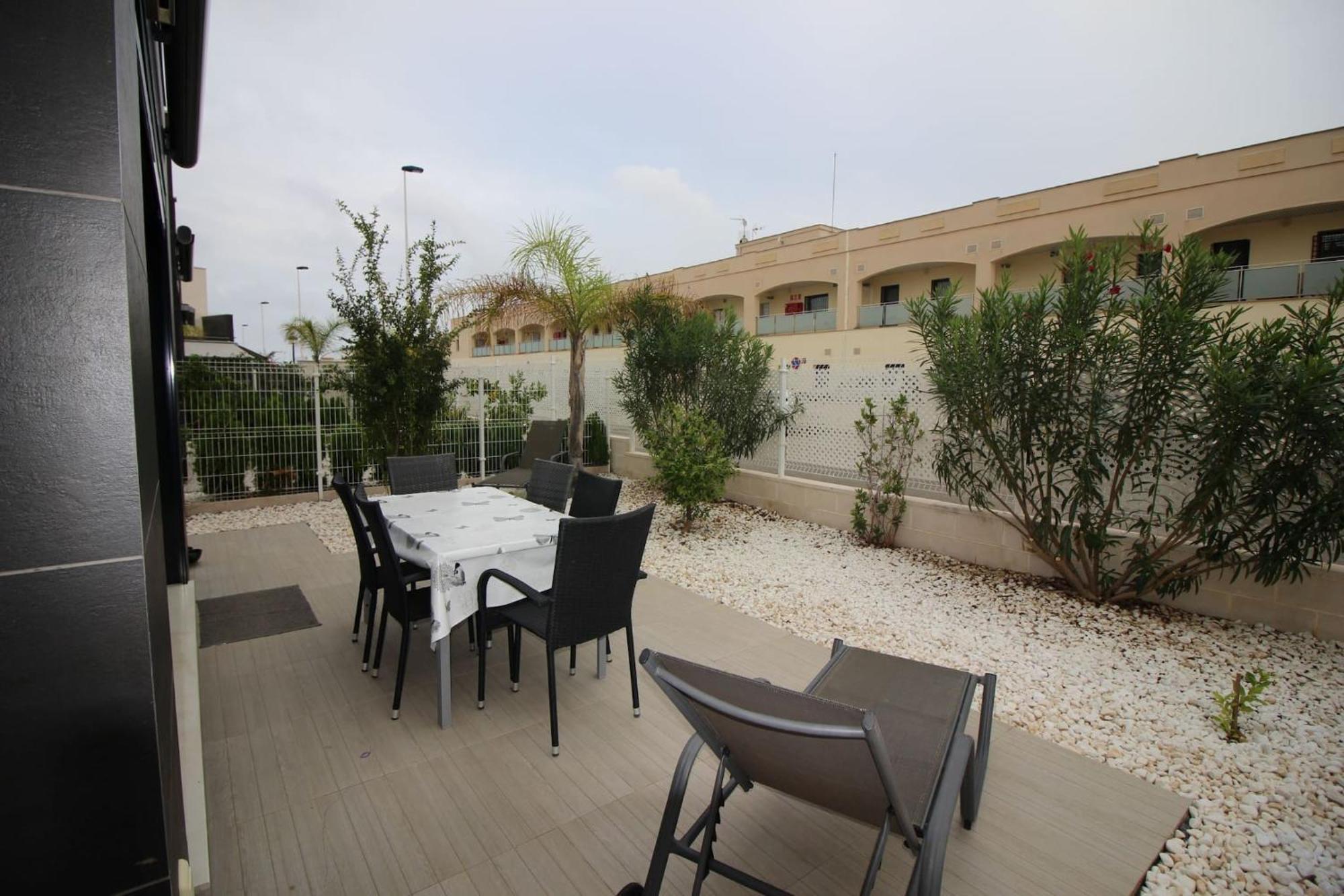 Villa Tindra Torrevieja Exterior photo